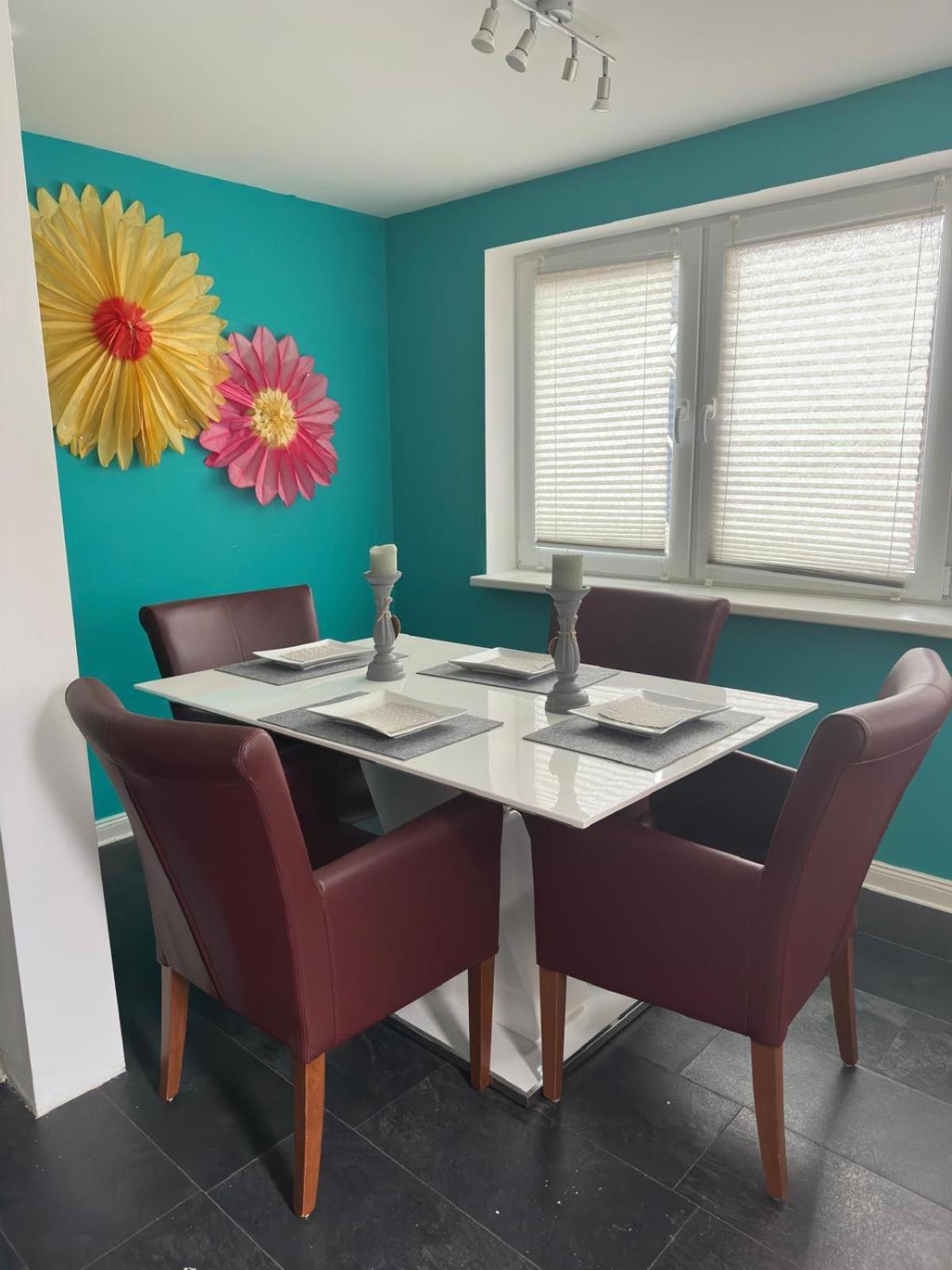 Gesamte Wohnung Mit Parkplatz Halstenbek Ngoại thất bức ảnh
